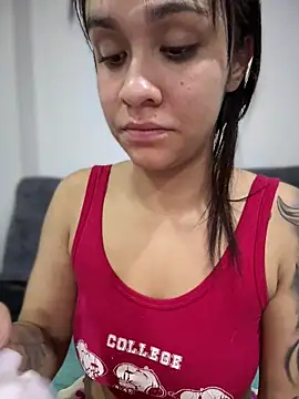 Snapshot of Isabella-Teen chatting on 1, 12, 2025 Isabella-Teen online show from 1, 12, 2025