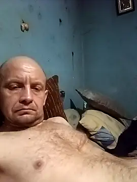 Snapshot of Jarektchurzewski chatting on 13, 12, 2025 Jarektchurzewski online show from 13, 12, 2025