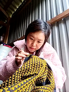 Snapshot of Siathong chatting on 28, 9, 2025 Siathong online show from 28, 9, 2025