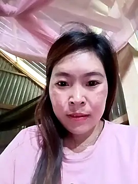 Snapshot of Siathong chatting on 3, 10, 2025 Siathong online show from 3, 10, 2025