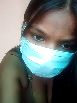 Snapshot of sarra20 chatting on 15, 9, 2025 sarra20 online show from 15, 9, 2025