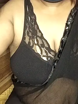 Snapshot of Chubby_bhabhi_ chatting on 15, 10, 2025 Chubby bhabhi online show from 15, 10, 2025