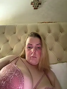 Piccolamonella29 online show from 2, 3, 2026