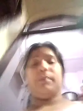 Snapshot of aliya-jaan71 chatting on 4, 11, 2025 aliya-jaan71 online show from 4, 11, 2025