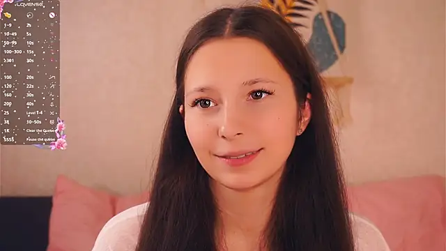 GabrielleLynchard online show from 28, 10, 2025