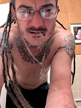 Clownboi17 online show from 26, 11, 2025