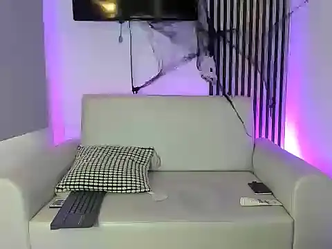 Snapshot of toji_luxxer chatting on 26, 10, 2025 toji luxxer online show from 26, 10, 2025