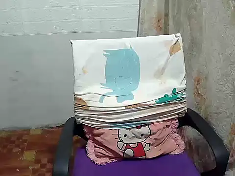 Snapshot of SexyCathy03 chatting on 17, 10, 2025 SexyCathy03 online show from 17, 10, 2025