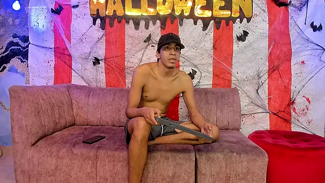 Snapshot of Juicy_Creww chatting on 30, 10, 2025 Juicy Creww online show from 30, 10, 2025