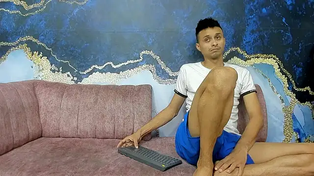 Snapshot of Juicy_Creww chatting on 4, 11, 2025 Juicy Creww online show from 4, 11, 2025