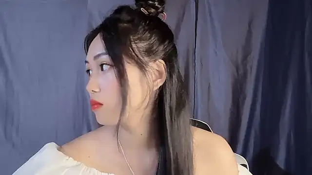 Snapshot of Lyly4757 chatting on 23, 9, 2025 Lyly4757 online show from 23, 9, 2025