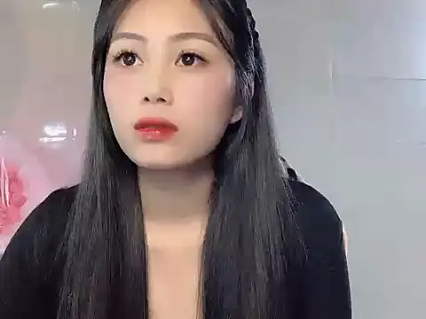 Snapshot of Lyly4757 chatting on 11, 11, 2025 Lyly4757 online show from 11, 11, 2025