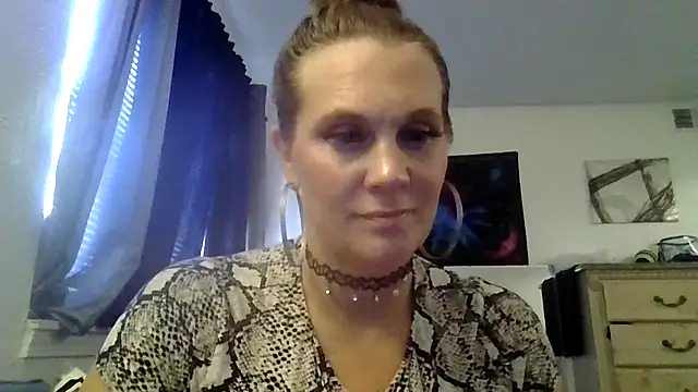 Snapshot of Ariasweetaspie chatting on 15, 10, 2025 Ariasweetaspie online show from 15, 10, 2025