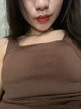 Snapshot of Bella_sexy98 chatting on 6, 2, 2026 Bella sexy98 online show from 6, 2, 2026