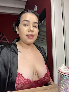 krisstenSantos online show from 25, 11, 2025