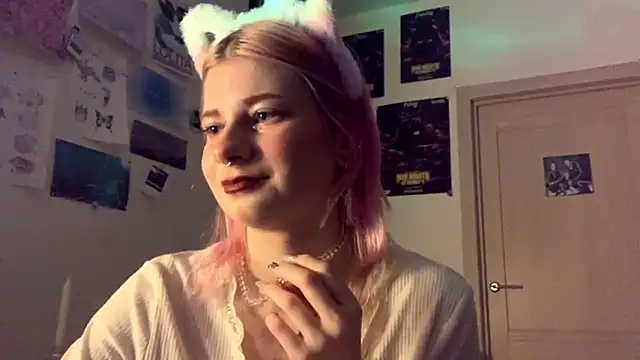 Snapshot of PinkVampire chatting on 8, 10, 2025 PinkVampire online show from 8, 10, 2025