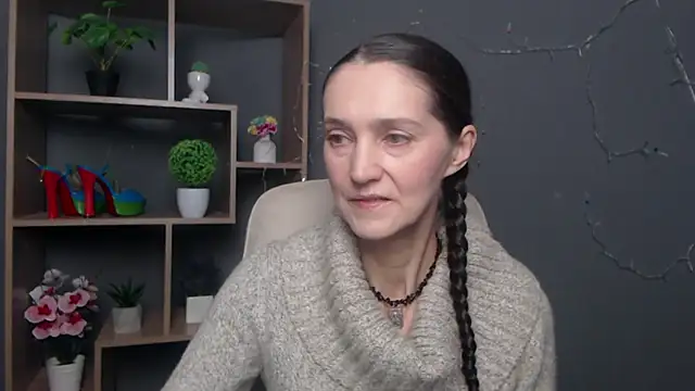 Snapshot of TayaFinch chatting on 9, 11, 2025 TayaFinch online show from 9, 11, 2025