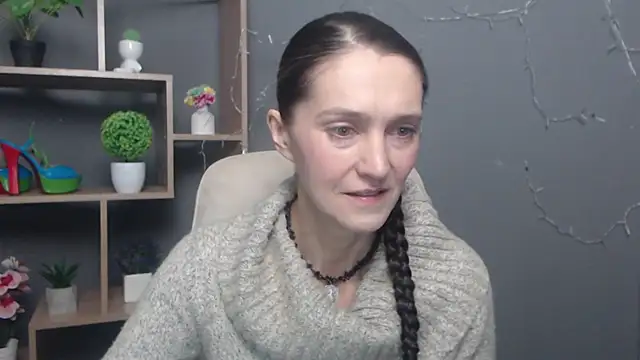 Snapshot of TayaFinch chatting on 11, 11, 2025 TayaFinch online show from 11, 11, 2025