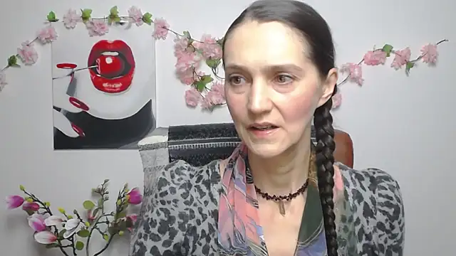 Snapshot of TayaFinch chatting on 29, 11, 2025 TayaFinch online show from 29, 11, 2025