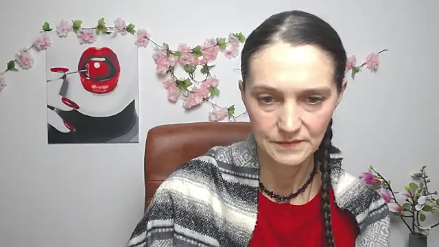 Snapshot of TayaFinch chatting on 2, 12, 2025 TayaFinch online show from 2, 12, 2025