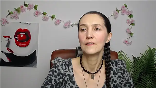 Snapshot of TayaFinch chatting on 14, 1, 2026 TayaFinch online show from 14, 1, 2026