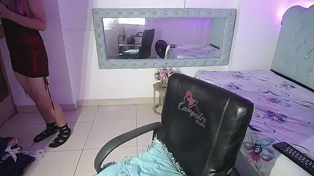 Snapshot of Cordelia_Perlman chatting on 14, 10, 2025 Cordelia Perlman online show from 14, 10, 2025