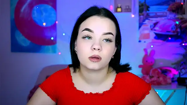 leslierowe  online show from 17, 9, 2025