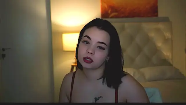 leslierowe  online show from 24, 9, 2025