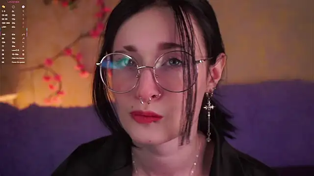 DarcyAspacio online show from 10, 4, 2026