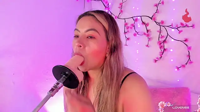 chubbyZoe online show from 9, 10, 2025