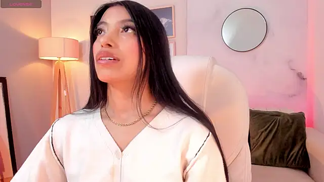 Tiffany Low online show from 9, 2, 2026