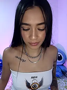 Snapshot of MiQeilaSweet chatting on 29, 11, 2025 MiQeilaSweet online show from 29, 11, 2025