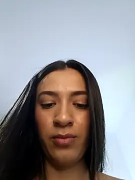 Snapshot of MiQeilaSweet chatting on 2, 12, 2025 MiQeilaSweet online show from 2, 12, 2025