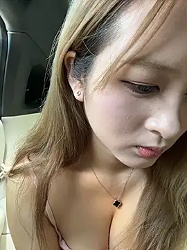 Snapshot of yuki_june chatting on 27, 5, 2026 yuki june online show from 27, 5, 2026