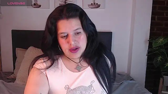 Andrea secret  online show from 3, 11, 2025