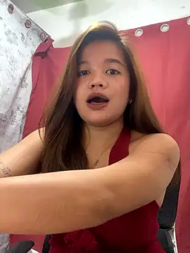 yoursexyladyLory19 online show from 13, 1, 2026