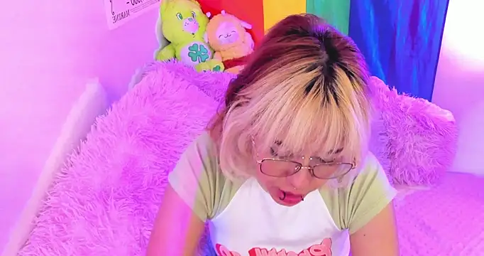 NekoWaifu online show from 5, 11, 2025