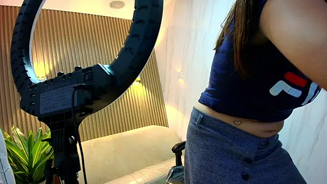 Isabella Blondetf online show from 15, 11, 2025