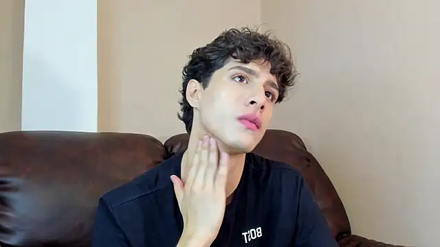 Snapshot of Xam_Collen chatting on 19, 11, 2025 Xam Collen online show from 19, 11, 2025