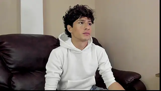 Snapshot of Xam_Collen chatting on 29, 11, 2025 Xam Collen online show from 29, 11, 2025