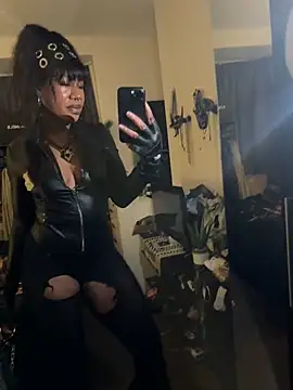 Snapshot of darksiren1 chatting on 25, 9, 2025 darksiren1 online show from 25, 9, 2025