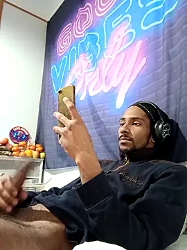 Mikaaa97 online show from 17, 1, 2026