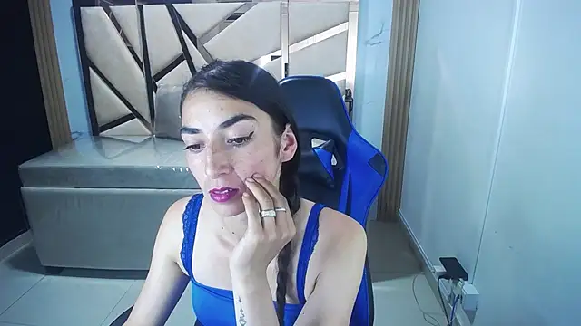 Snapshot of Maily_a_ chatting on 22, 10, 2025 Maily a online show from 22, 10, 2025