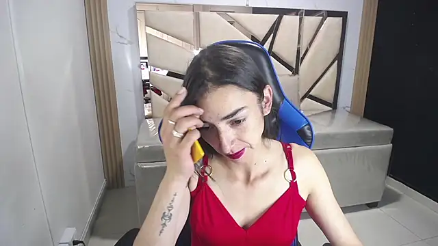 Snapshot of Maily_a_ chatting on 6, 11, 2025 Maily a online show from 6, 11, 2025