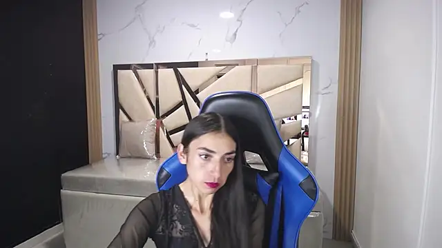 Snapshot of Maily_a_ chatting on 7, 11, 2025 Maily a online show from 7, 11, 2025