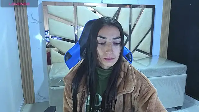 Maily a  online show from 23, 4, 2026