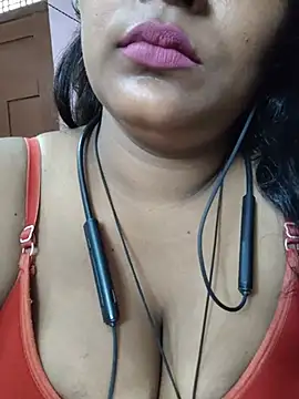 Snapshot of Jasmine_Januja chatting on 14, 7, 2026 Jasmine Januja online show from 14, 7, 2026