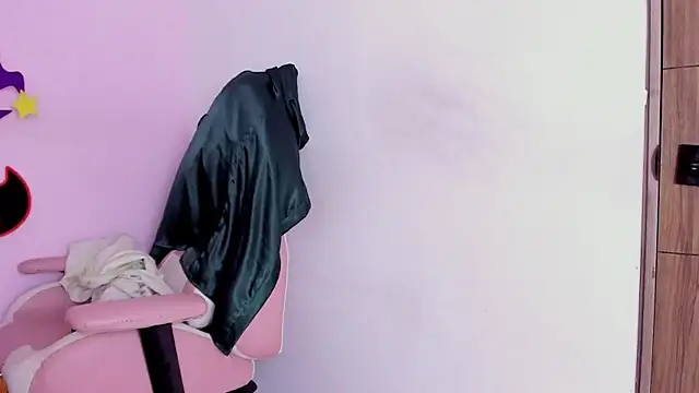 Snapshot of Yuni_kim chatting on 29, 10, 2025 Yuni kim online show from 29, 10, 2025