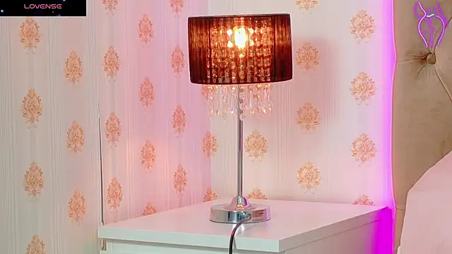 CoraVex online show from 10, 10, 2025