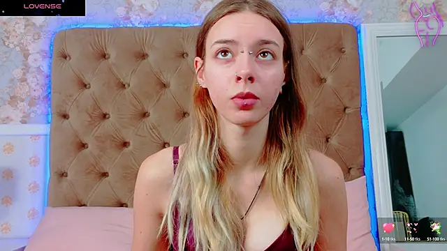 CoraVex online show from 24, 10, 2025